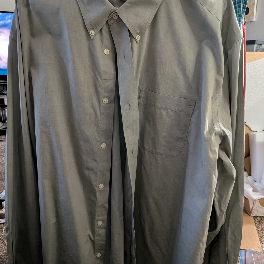 Eddie Bauer Men's Casual Gray Button Down Shirt